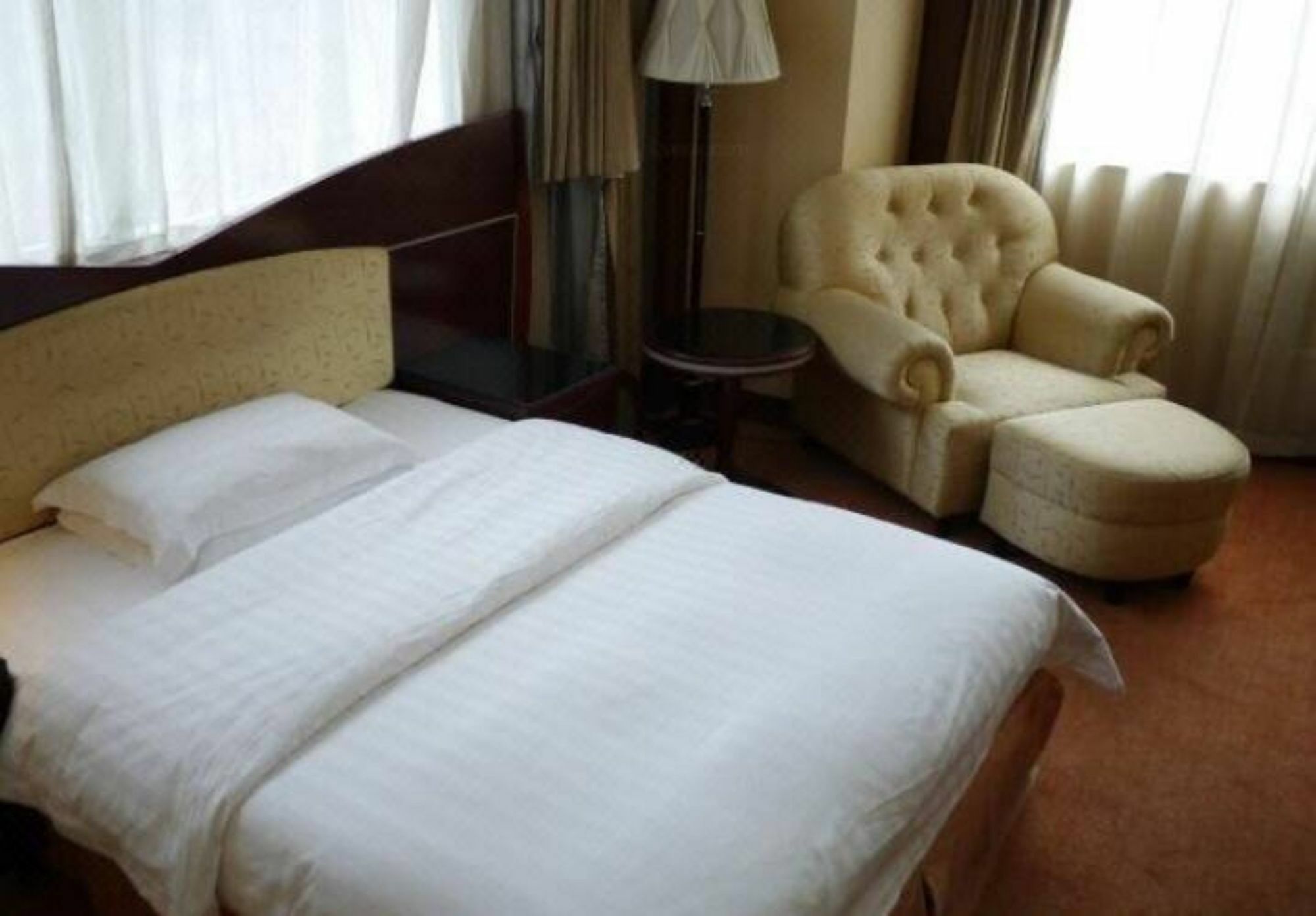 Guangzhou Guo Men Hotel Екстериор снимка
